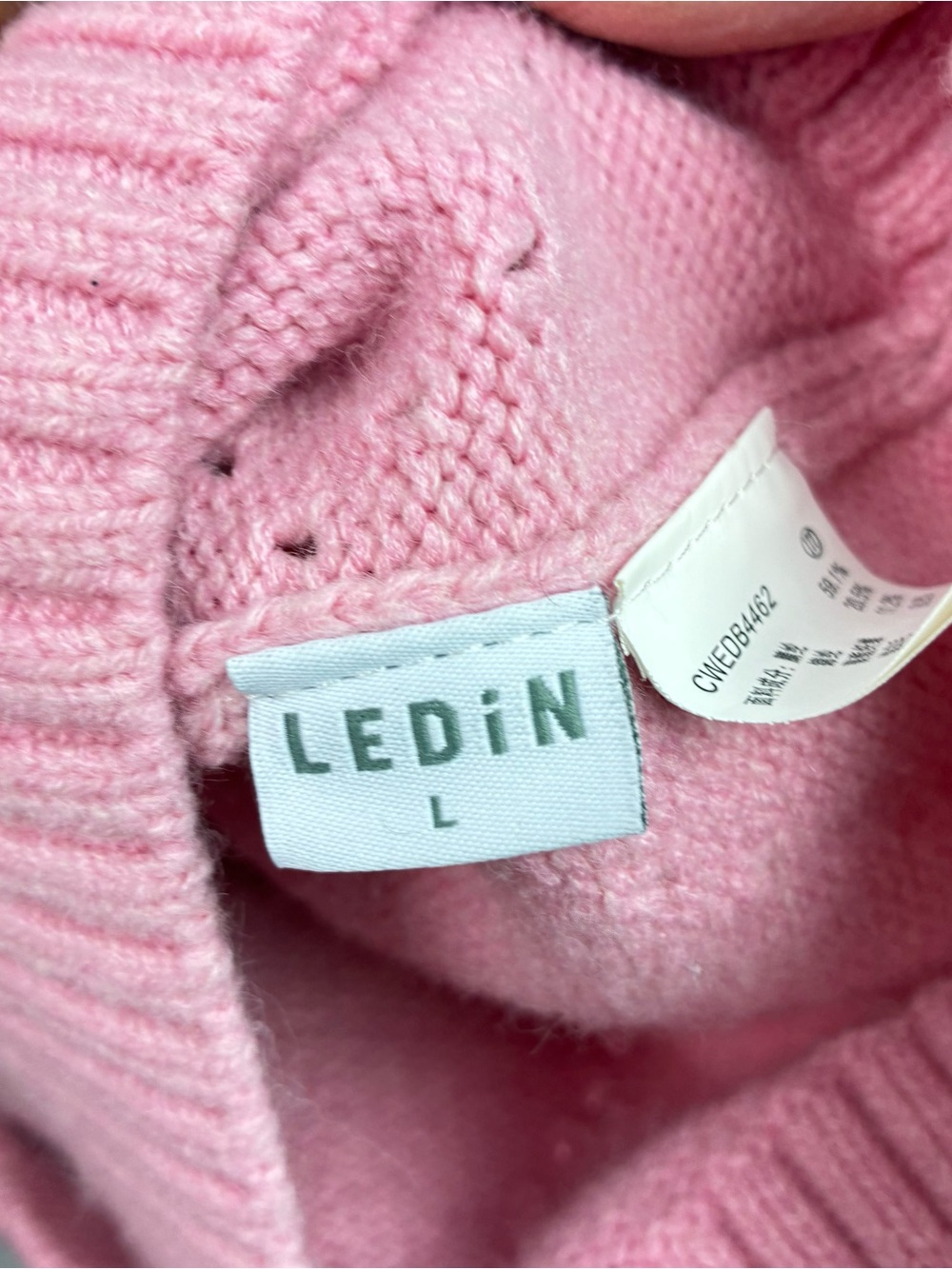 Ledin Sweet Strawberry Sweater Coat - 3D Strawberries Lace Collar - Fabulous!! - Picture 6 of 7